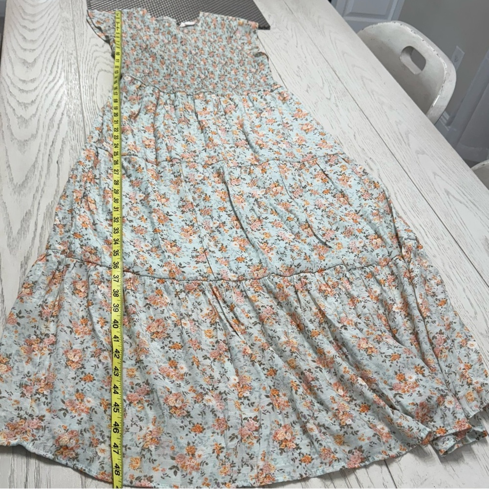 Floral Cream Midi Dress - Picture 9 of 12